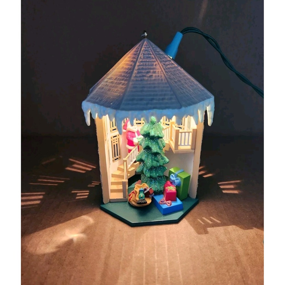 Hallmark Keepsake Ornament 1996 Treasured Memories Magic Light Santa Jim Reid - Picture 2 of 9